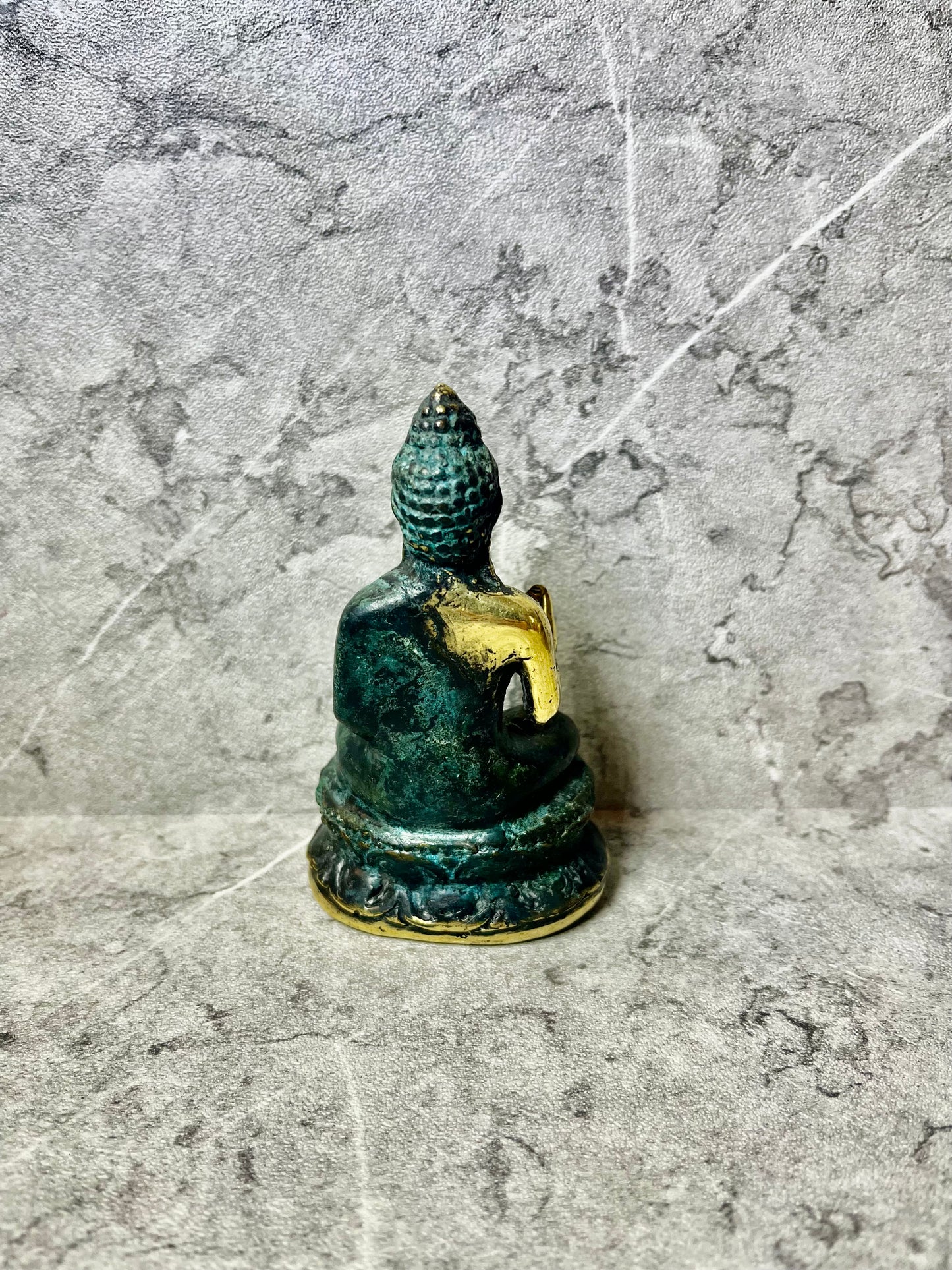 Handmade Bronze Buddha Statue: Seated Meditation Decor