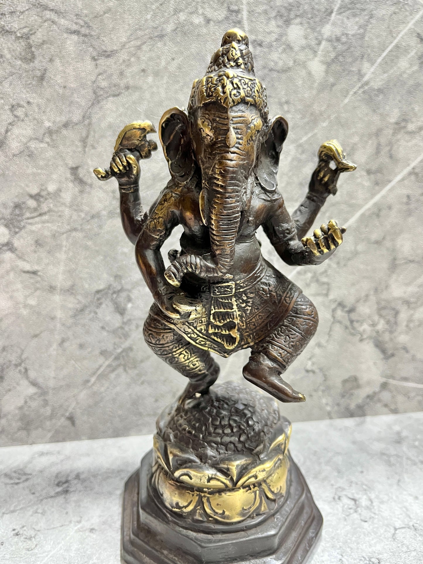 Bronze Ganesha Statue: Balinese Hindu God Sculpture
