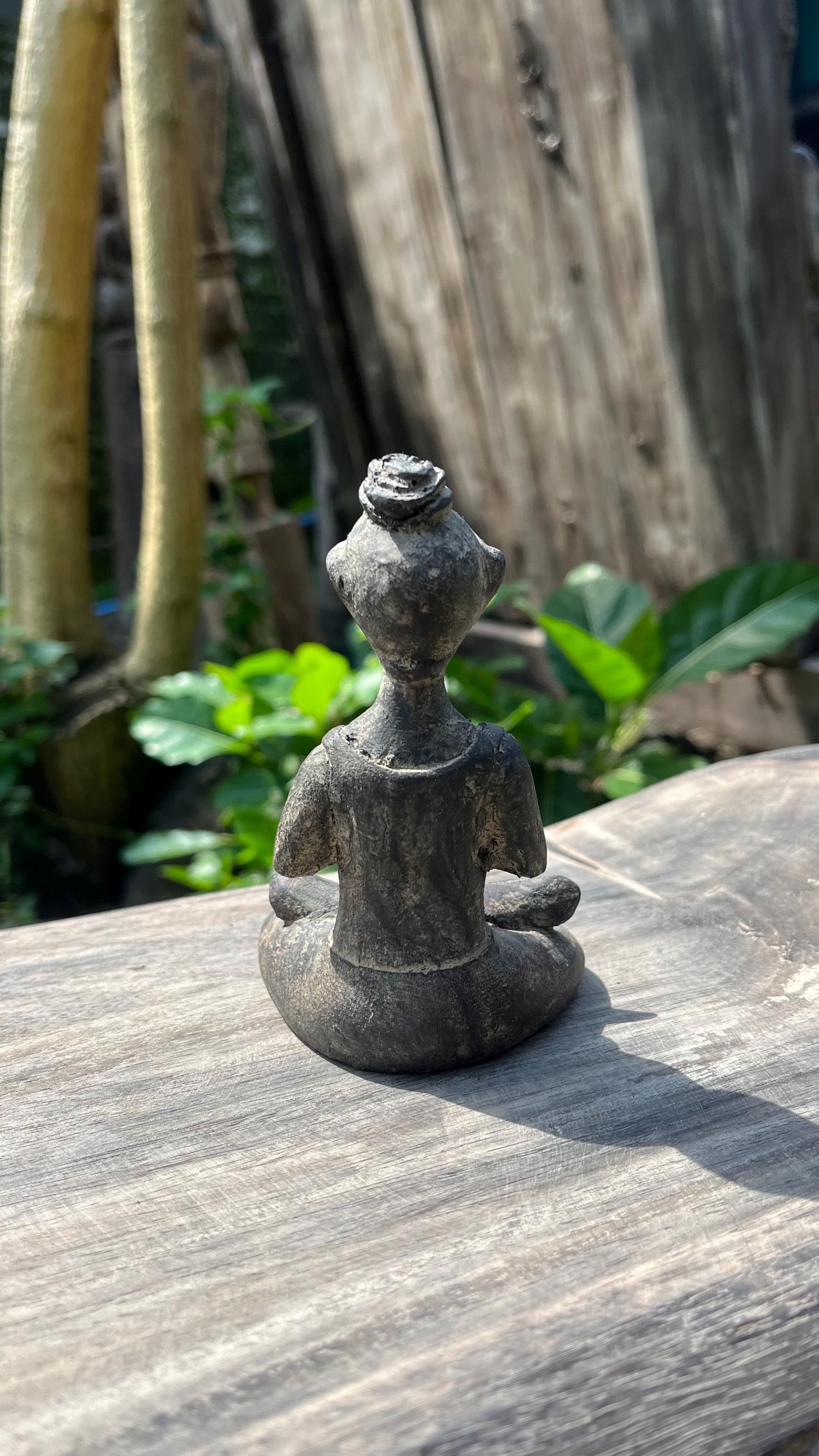 Handmade Resin Woman Statue: Balinese Art, Graceful Home Decor