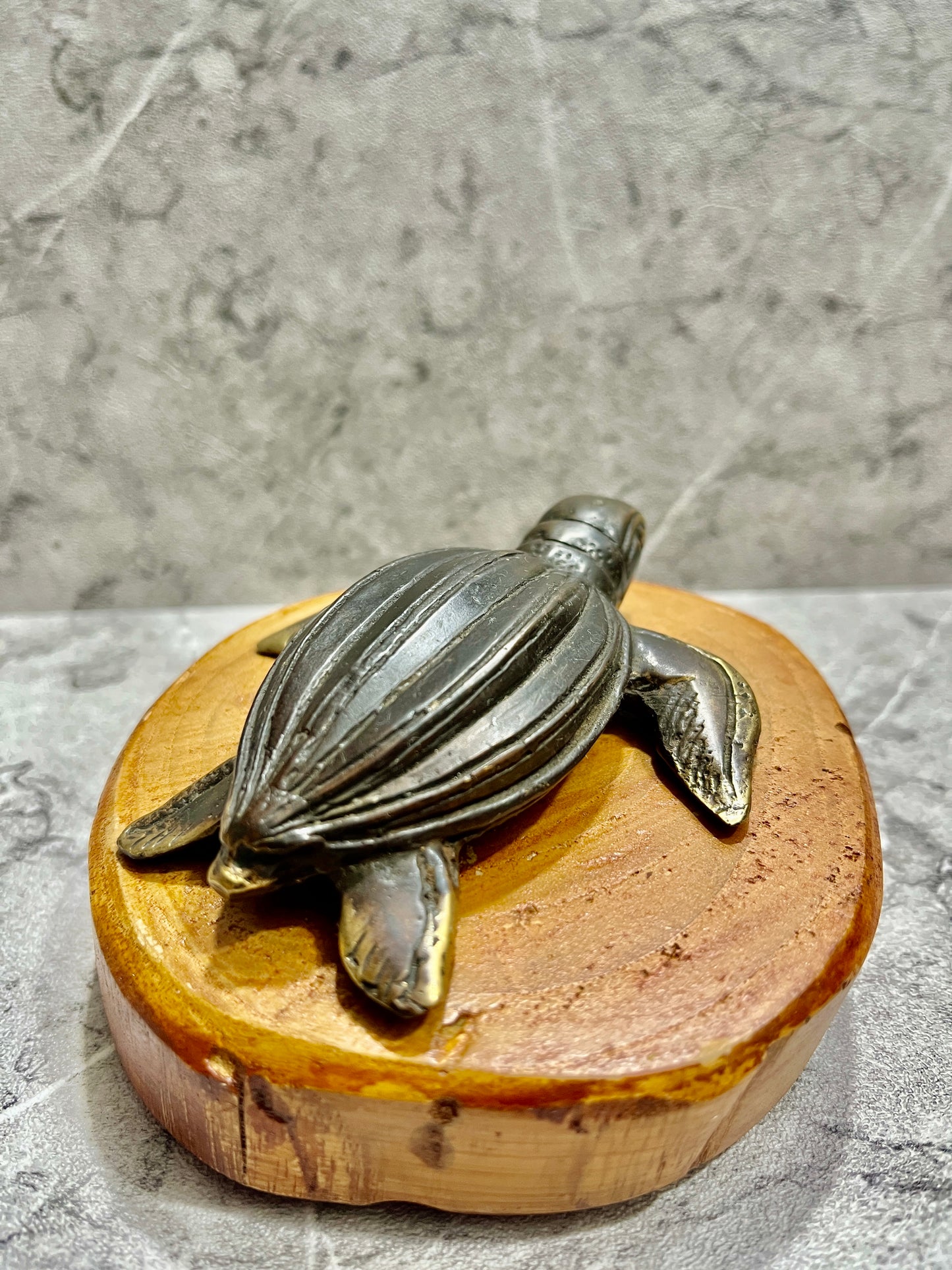 Bronze Leatherback Sea Turtle Figurine: Balinese Ocean Decor