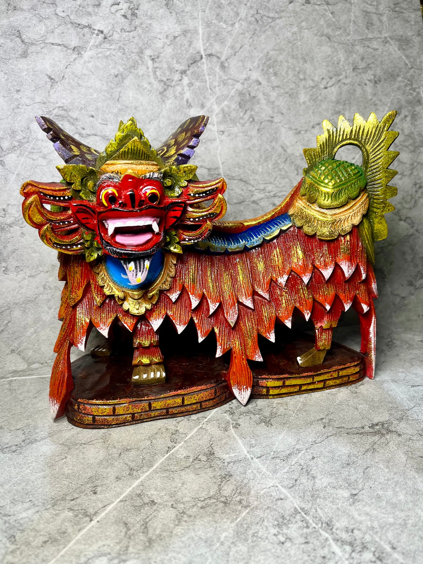 Hand-Carved Wooden Barong Statue: Balinese Protective Spirit Decor