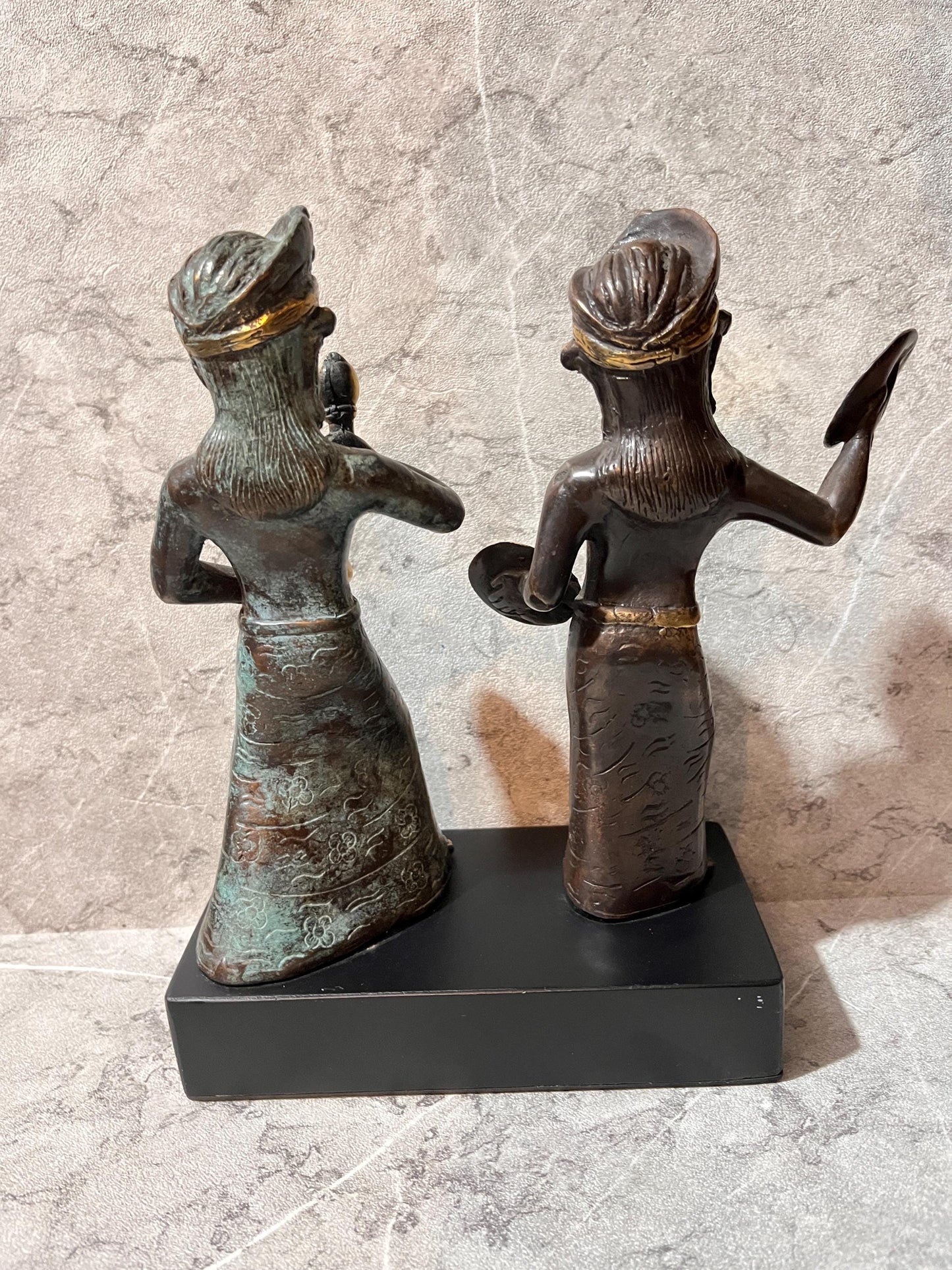 Bronze Balinese Musicians Figure – Handcrafted Dual Sculpture on Iron Stand | Traditional Cultural Art Decoration