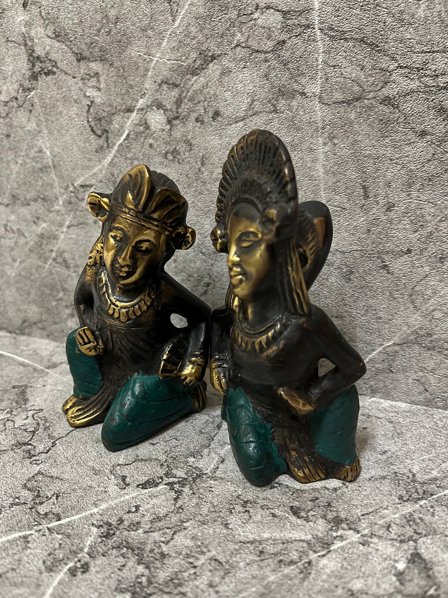 Bronze Balinese Wedding Couple Statue: Cultural Home Decor