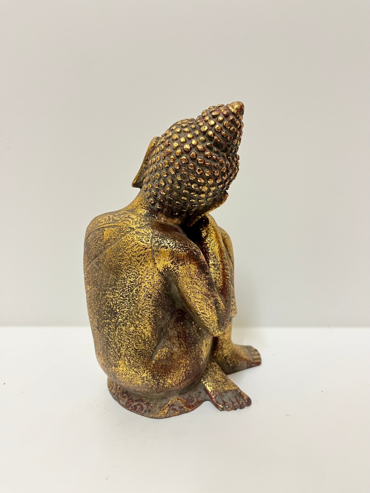 Golden Serenity – Resin Sitting Buddha Statue | Balinese Handcrafted Decor