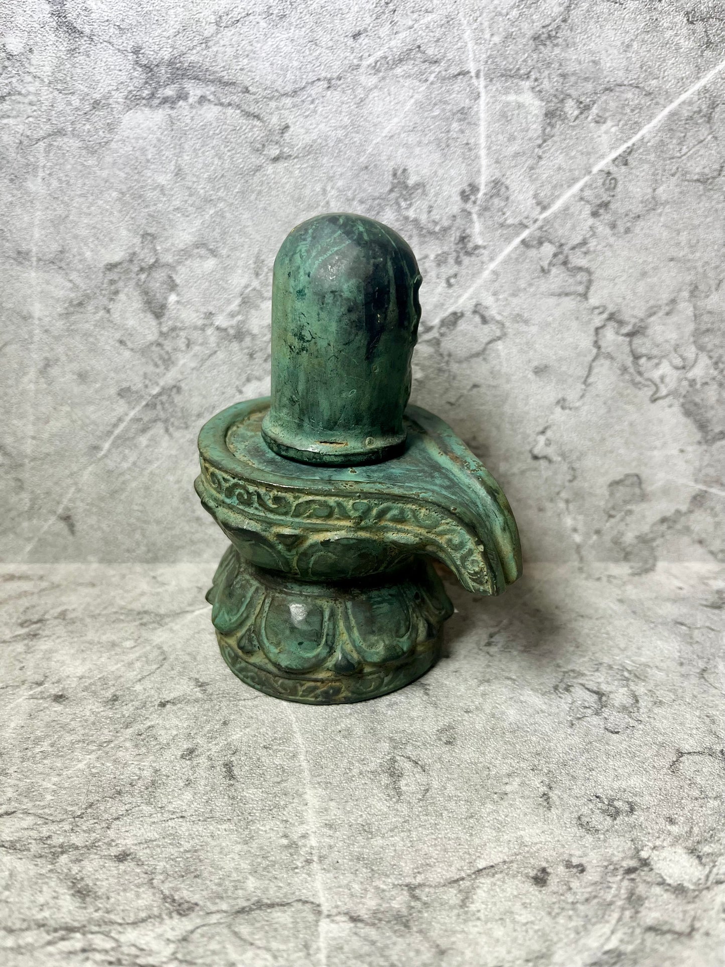 Bronze Shiva Lingam with Yoni Base: Hindu Spiritual Decor