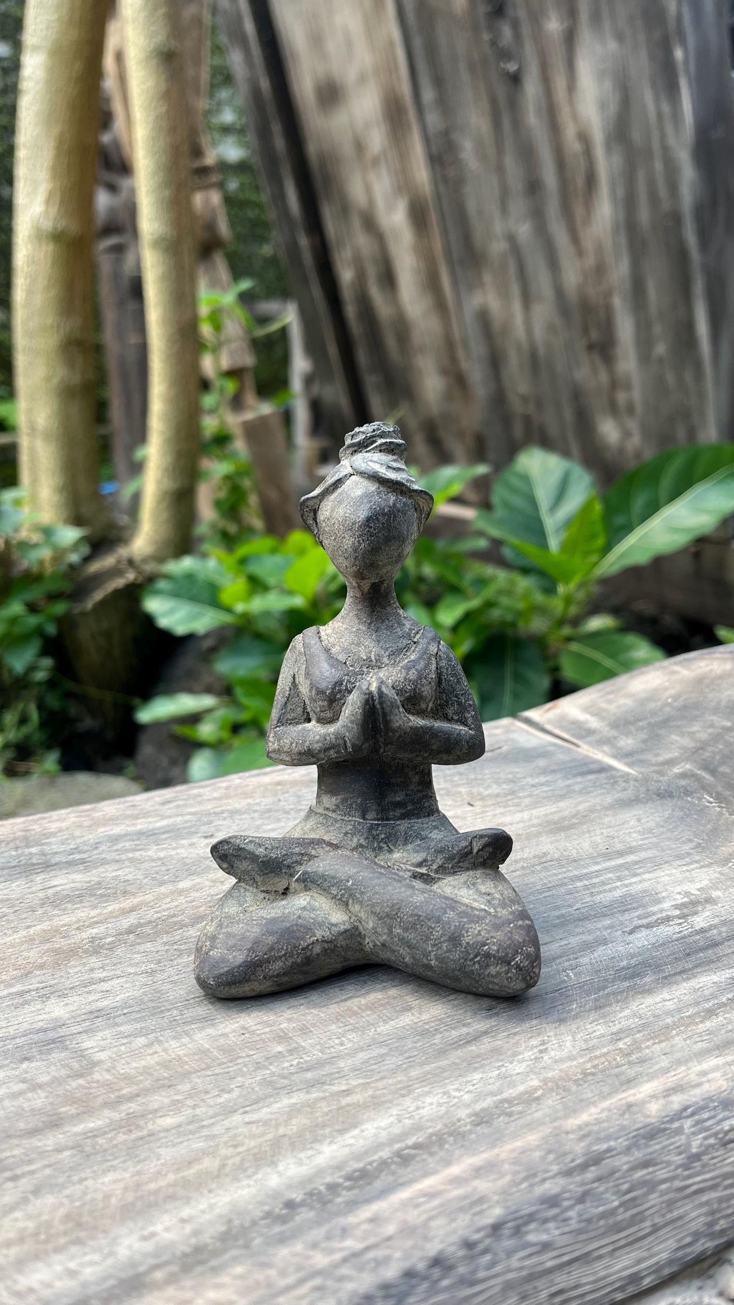 Handmade Resin Woman Statue: Balinese Art, Graceful Home Decor