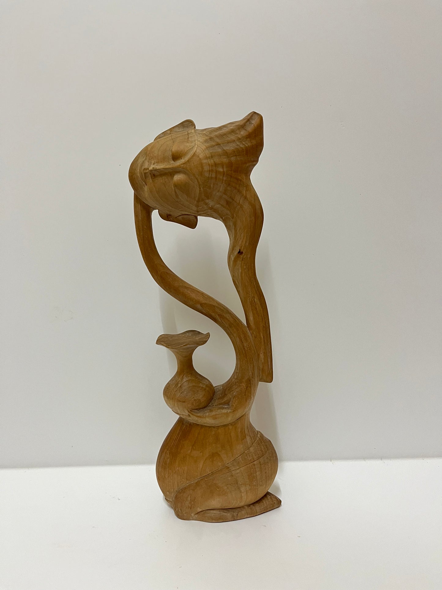 Vessel of Grace – Abstract Wooden Woman Holding Vase | Balinese Hand-Carved Art
