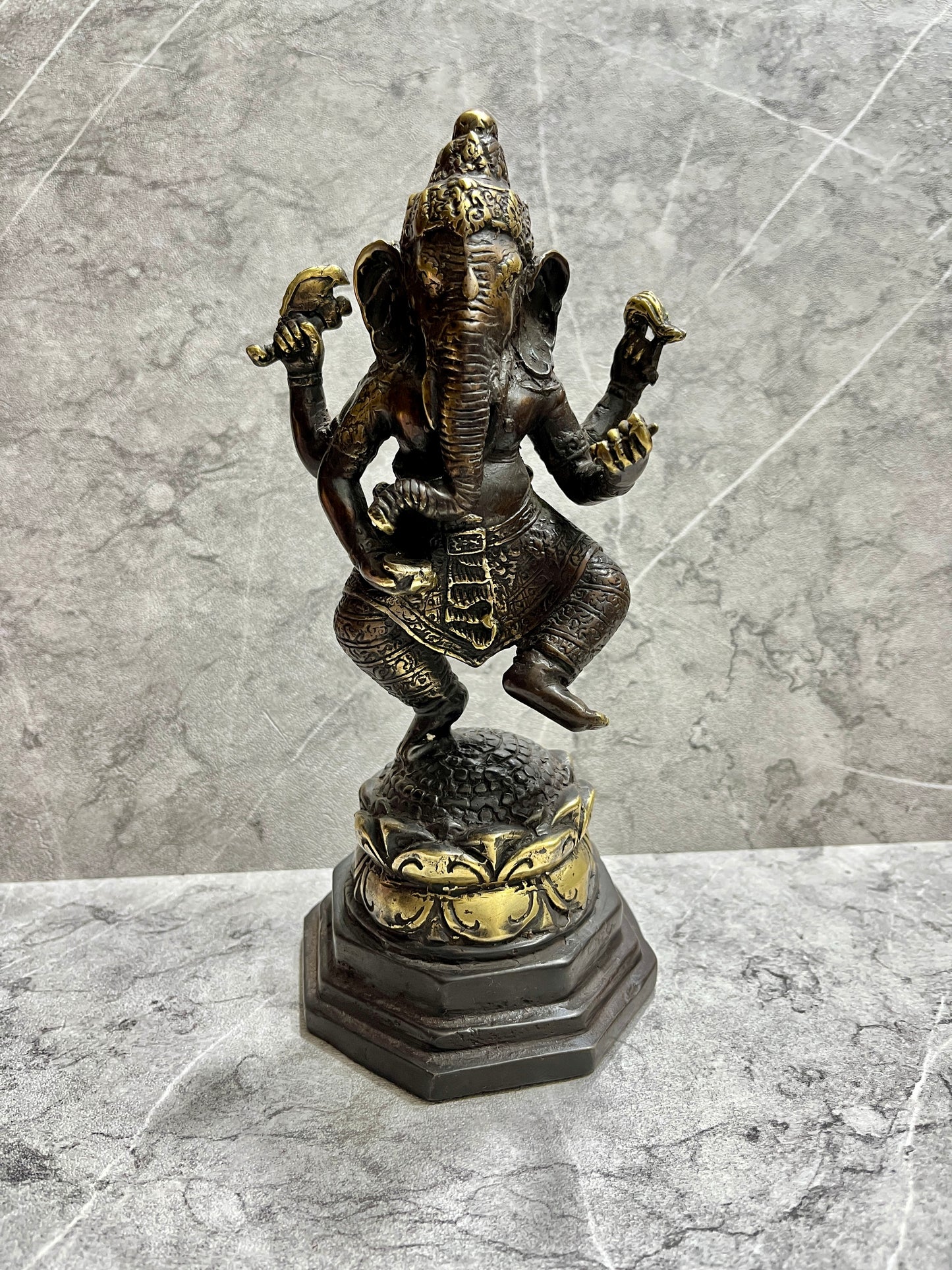 Bronze Ganesha Statue: Balinese Hindu God Sculpture