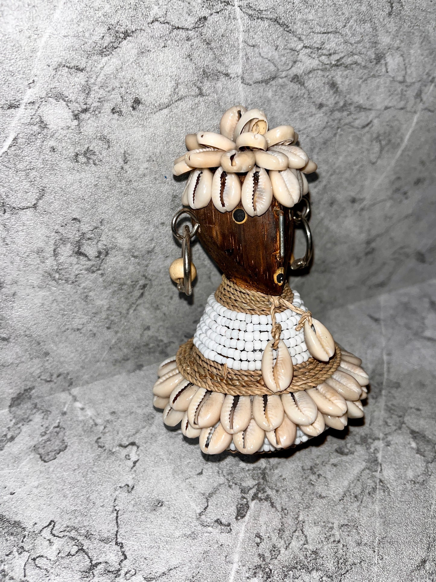 Wooden Sumba Statue – Tribal Seashell Figure | Handcrafted Island Art Decoration