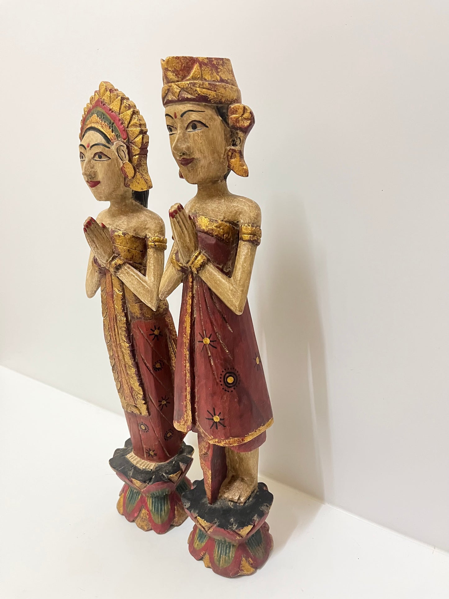Wooden Balinese Wedding Couple Statue