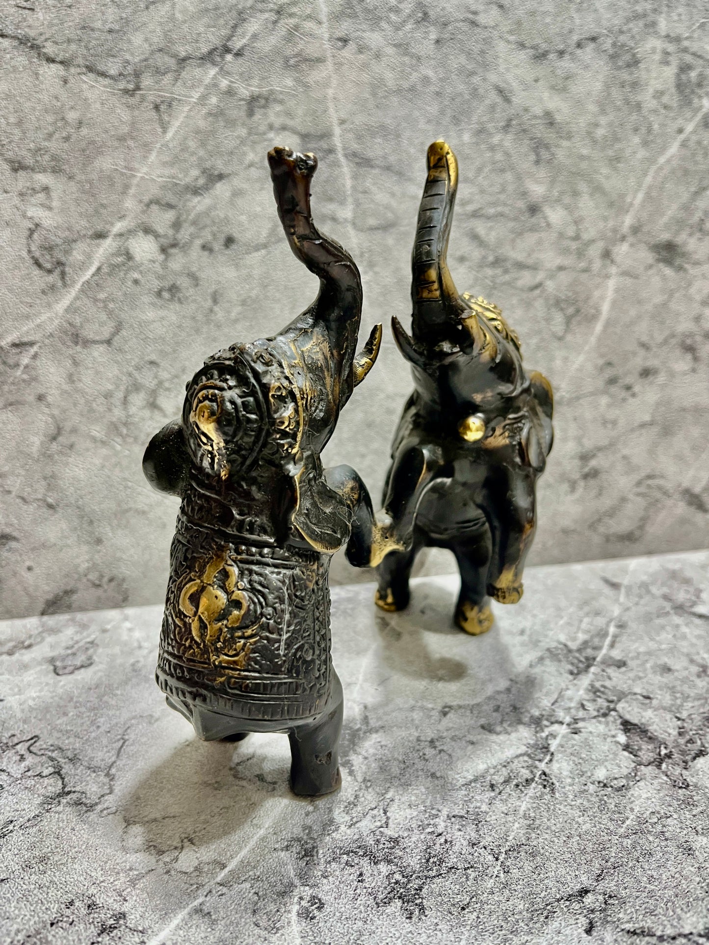 Handcrafted Bronze Elephant Sculpture: Balinese Patina Wildlife Decor