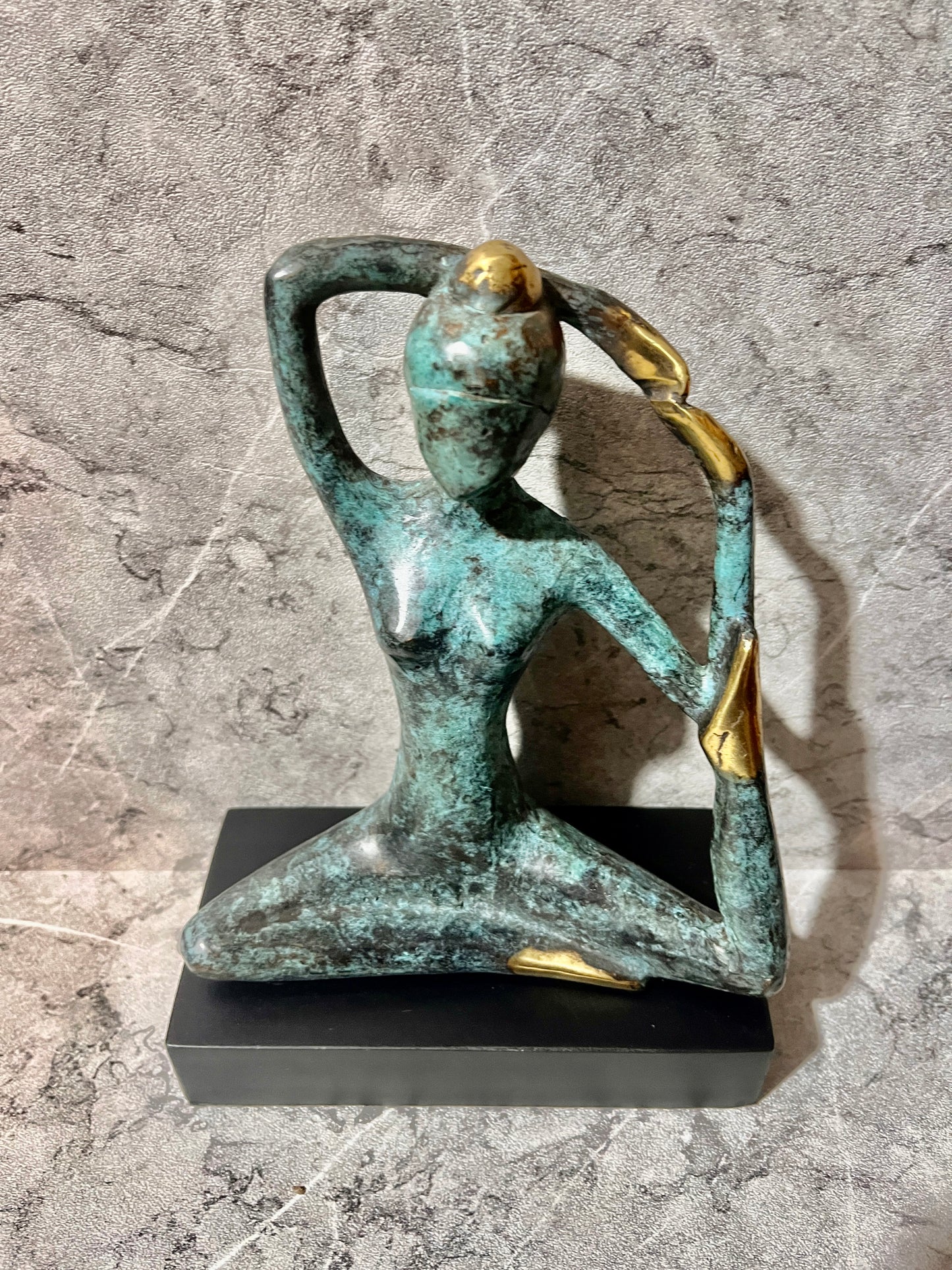 Bronze Woman Yoga Sculpture on Iron Stand – Handcrafted Balinese Art Figure Decoration