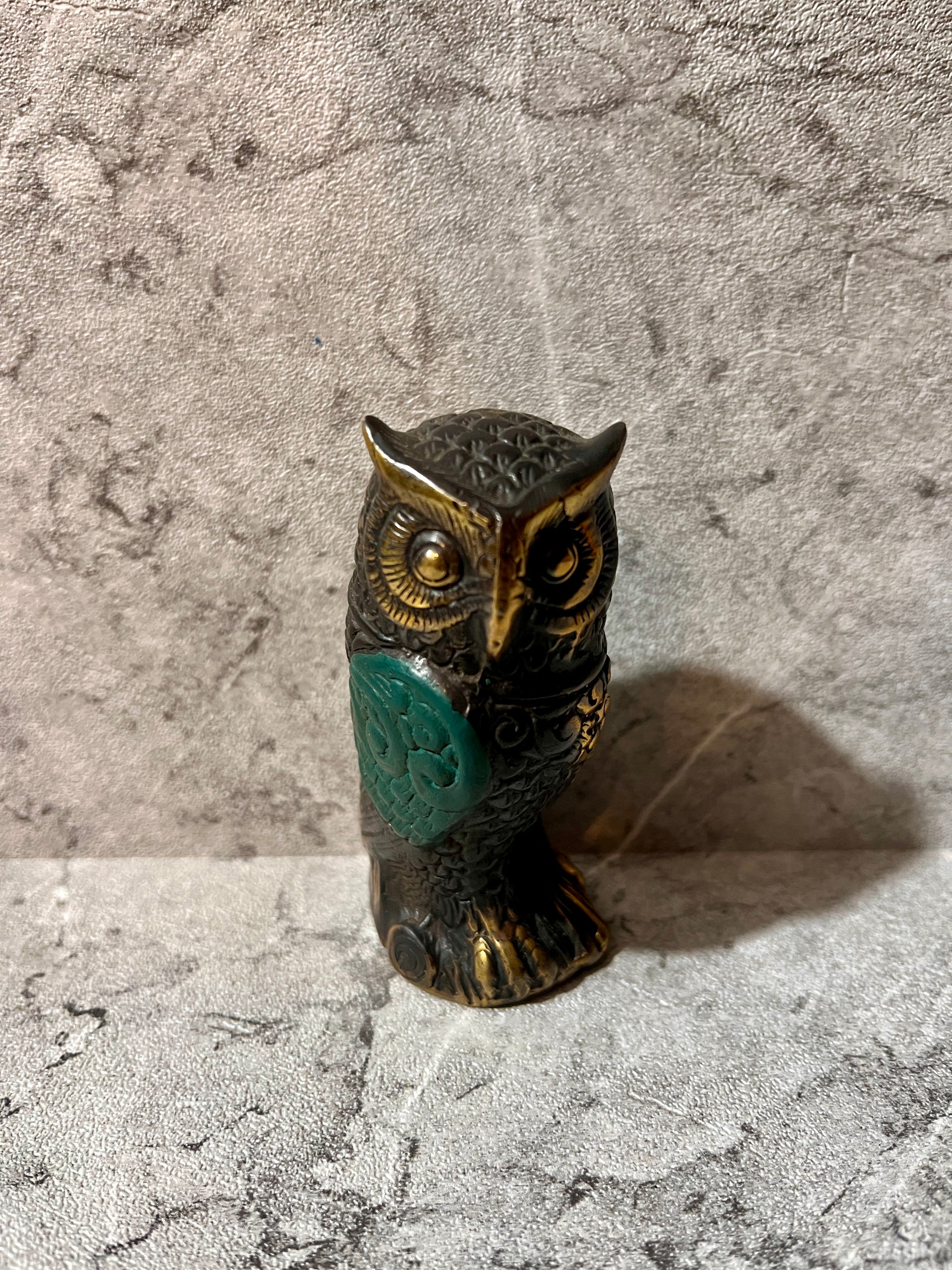 Bronze Owl Figure – Handcrafted Animal Sculpture, Home Decoration, housewarming, gift, handmade.