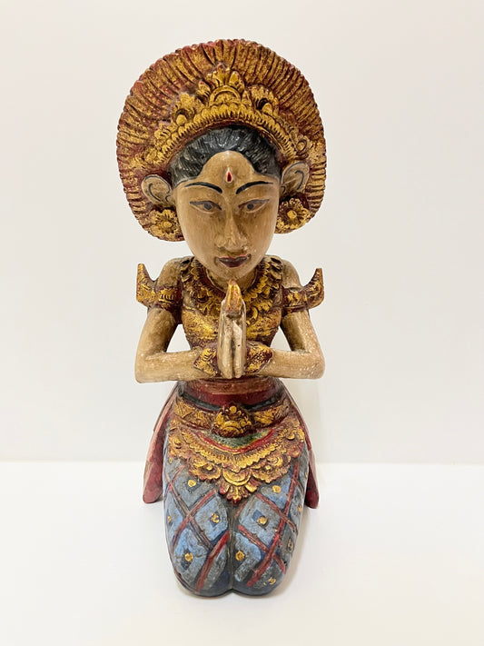 Balinese Grace – Traditional Woman Resin Sculpture | Cultural Heritage Home Decor
