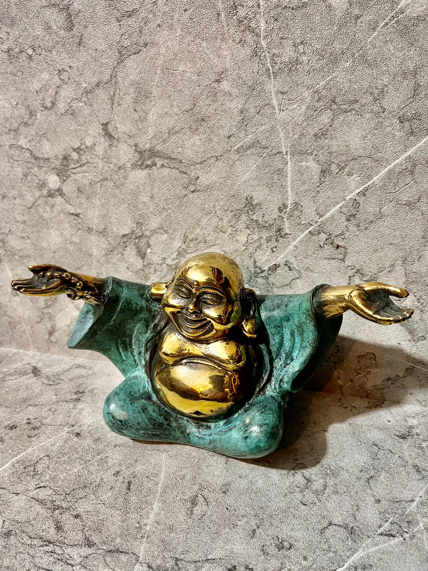 Bronze Happy Buddhist Monk – Handcrafted Balinese Figure Decoration