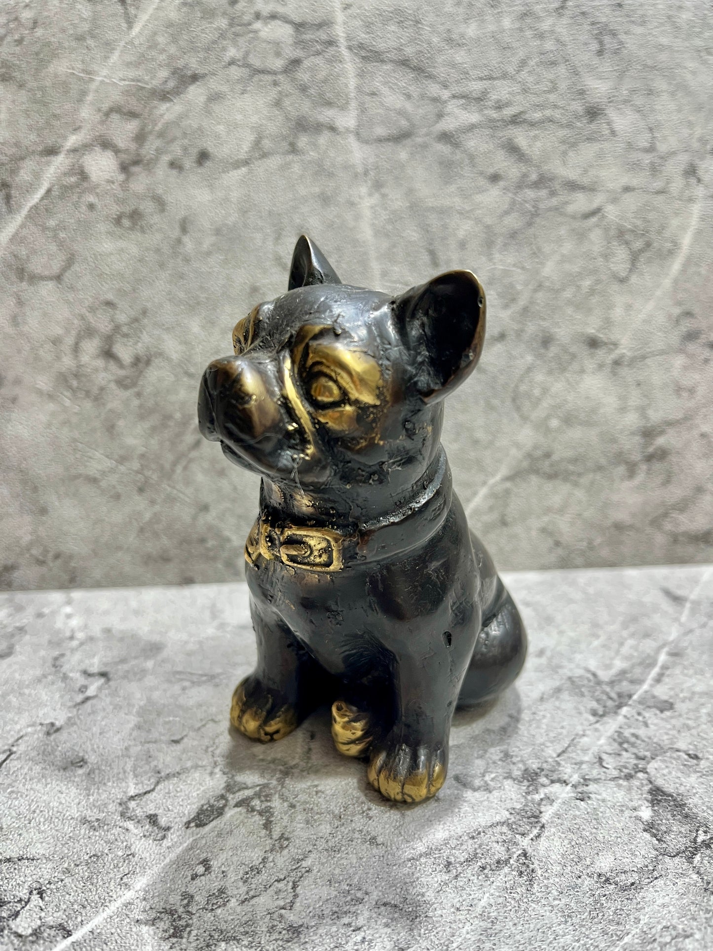 Handcrafted Bronze Pitbull Sculpture: Balinese Patina Art Decor