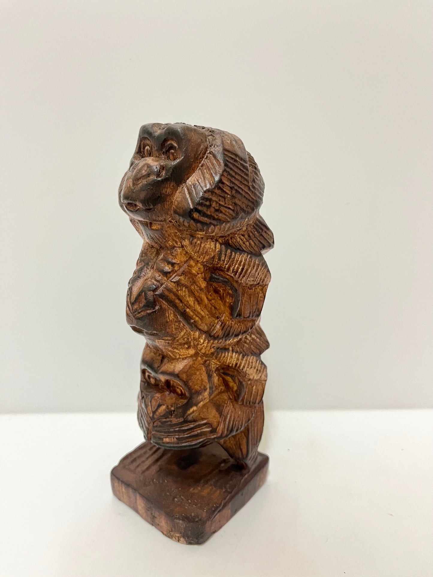 Hand-Carved Wooden Monkey Trio Statue: Balinese Wisdom Decor