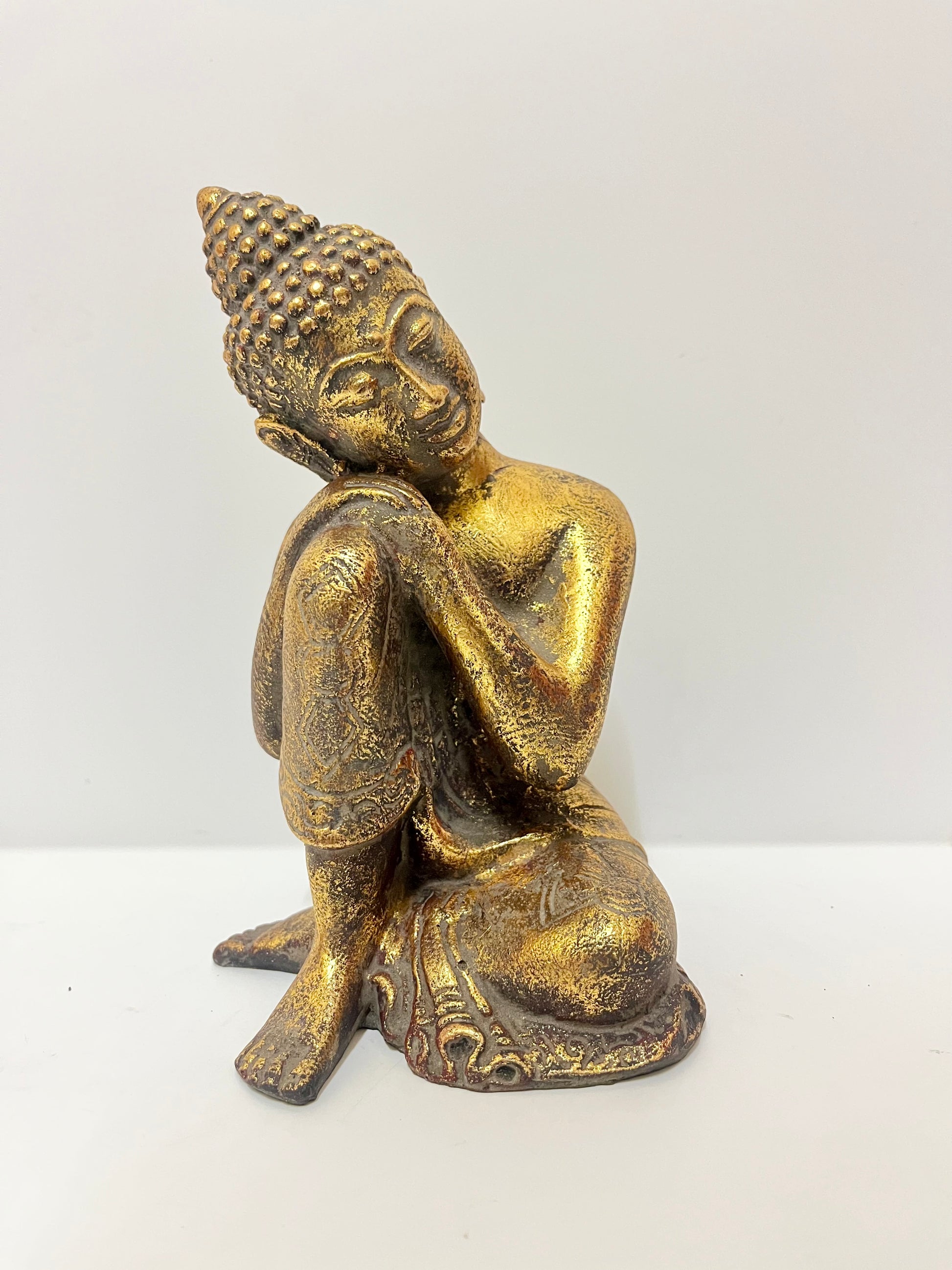 Golden Serenity – Resin Sitting Buddha Statue | Balinese Handcrafted Decor