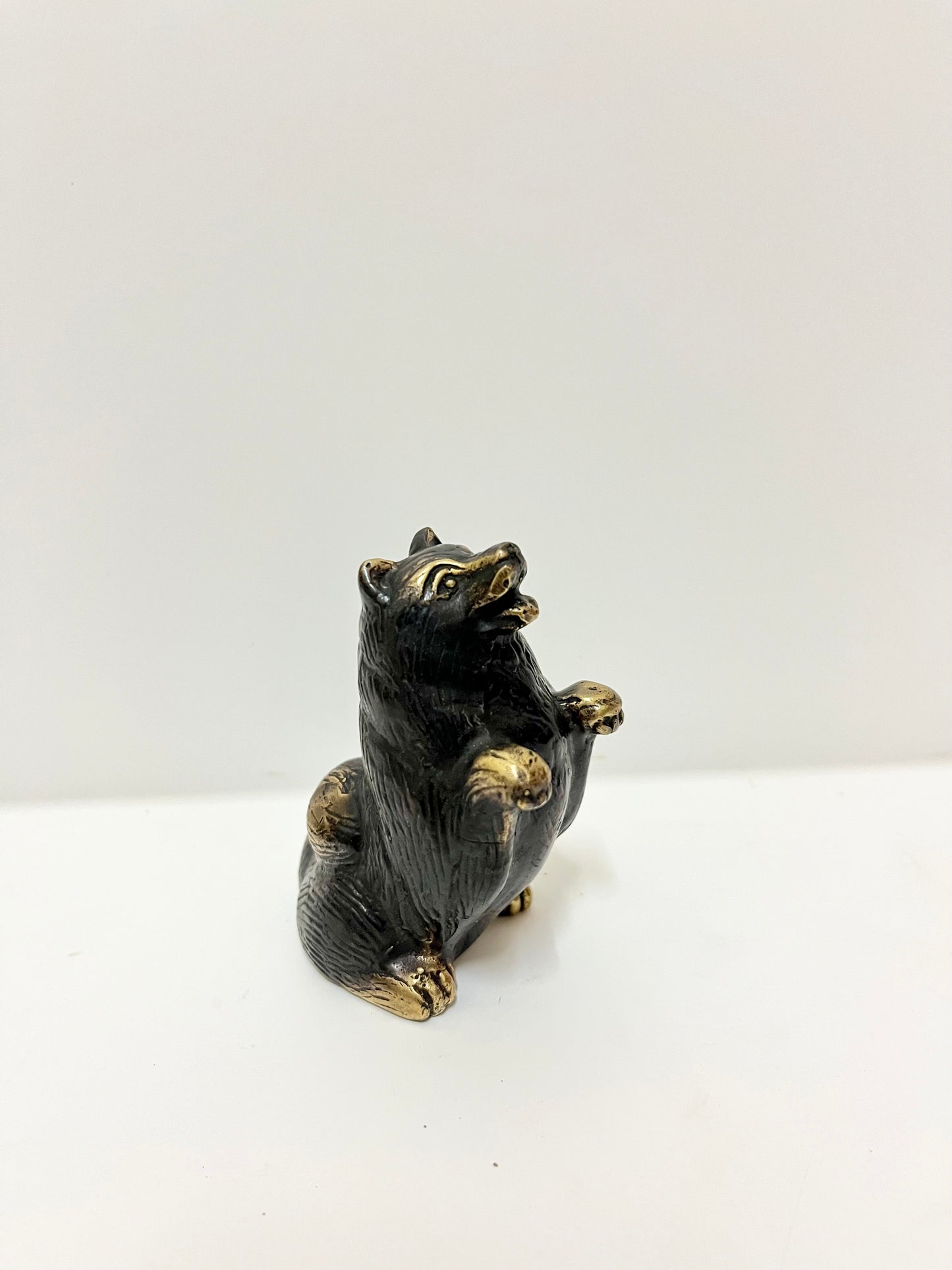 Bronze Dog Figure – Handcrafted Balinese Miniature Sculpture