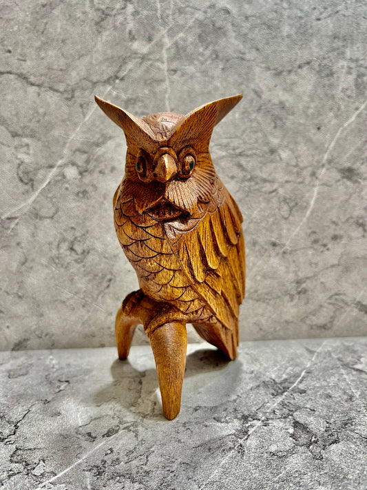 Hand-Carved Wooden Owl Sculpture: Rustic Home Decor, Natural Wood Art