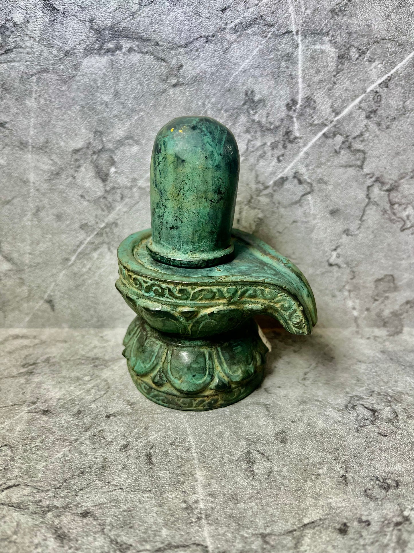 Bronze Shiva Lingam with Yoni Base: Hindu Spiritual Decor