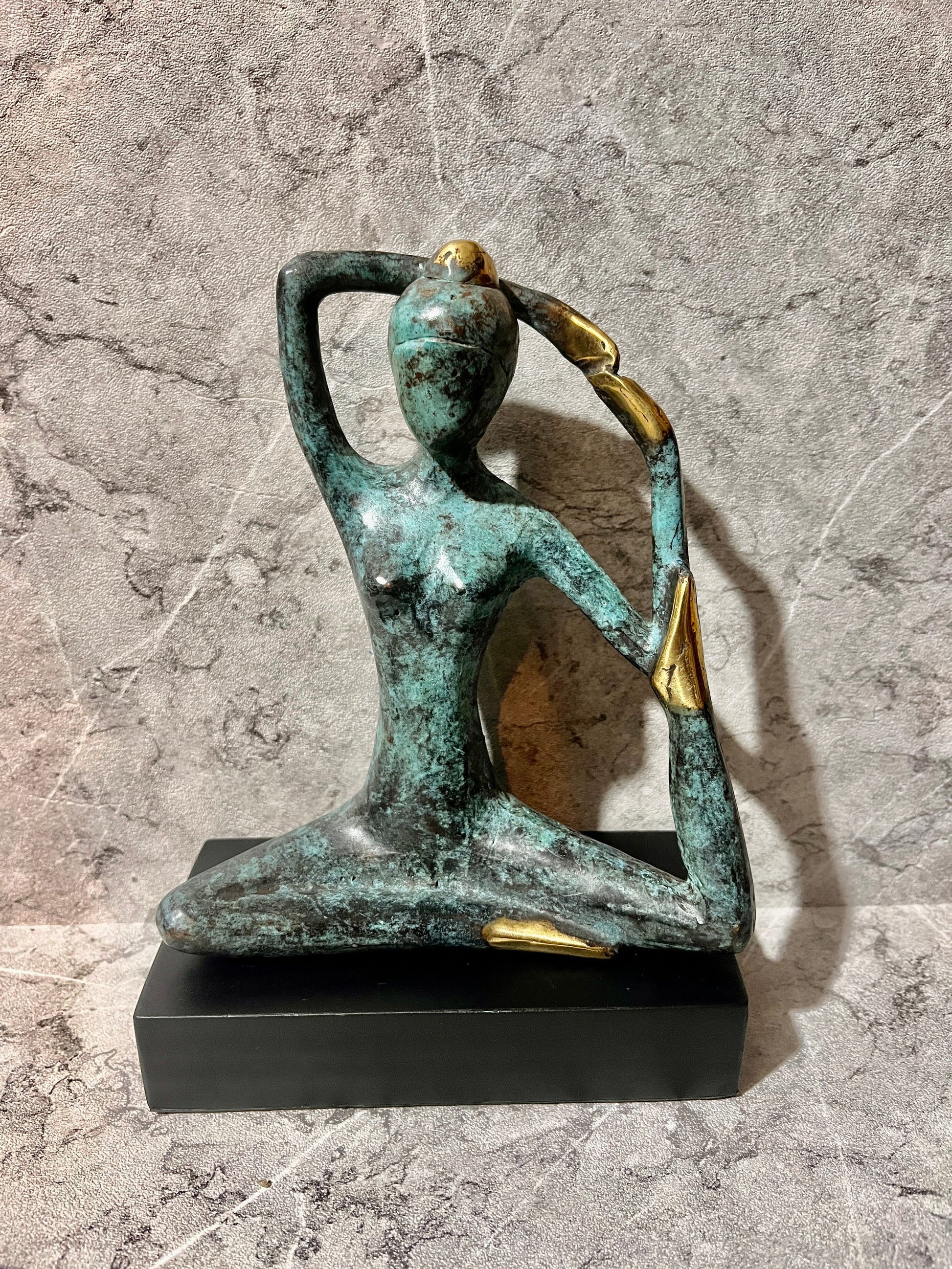 Bronze Woman Yoga Sculpture on Iron Stand – Handcrafted Balinese Art Figure Decoration