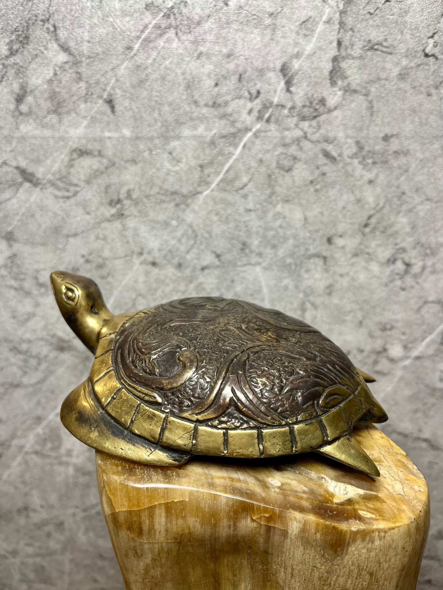 Bronze Turtle Figure: Balinese Handmade Vintage-Style Sculpture