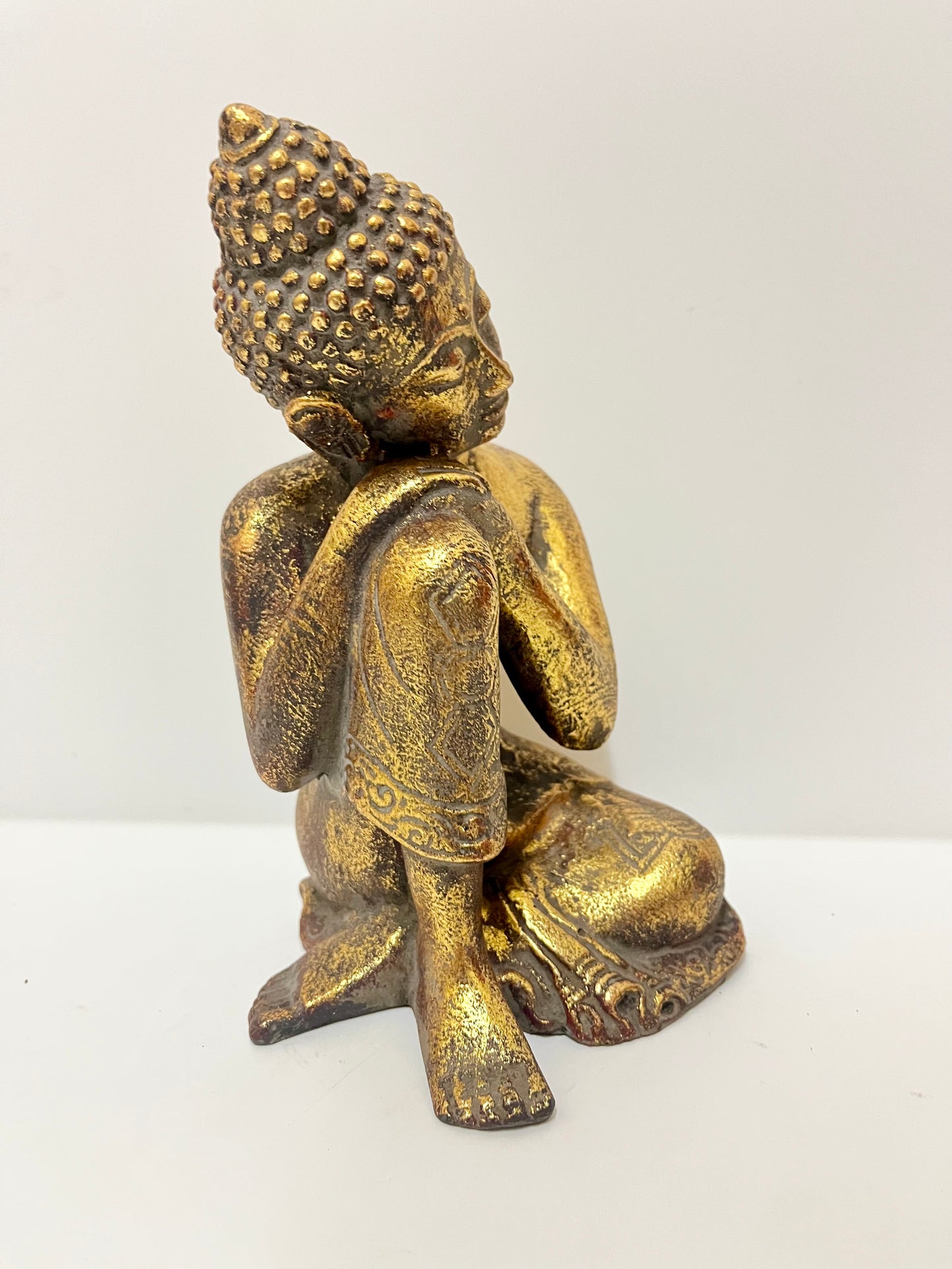 Golden Serenity – Resin Sitting Buddha Statue | Balinese Handcrafted Decor