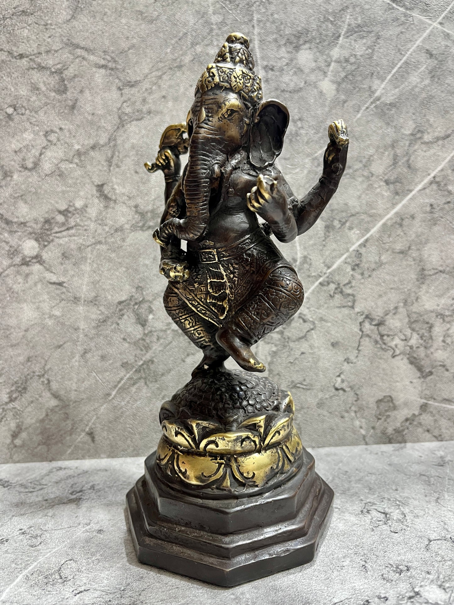 Bronze Ganesha Statue: Balinese Hindu God Sculpture