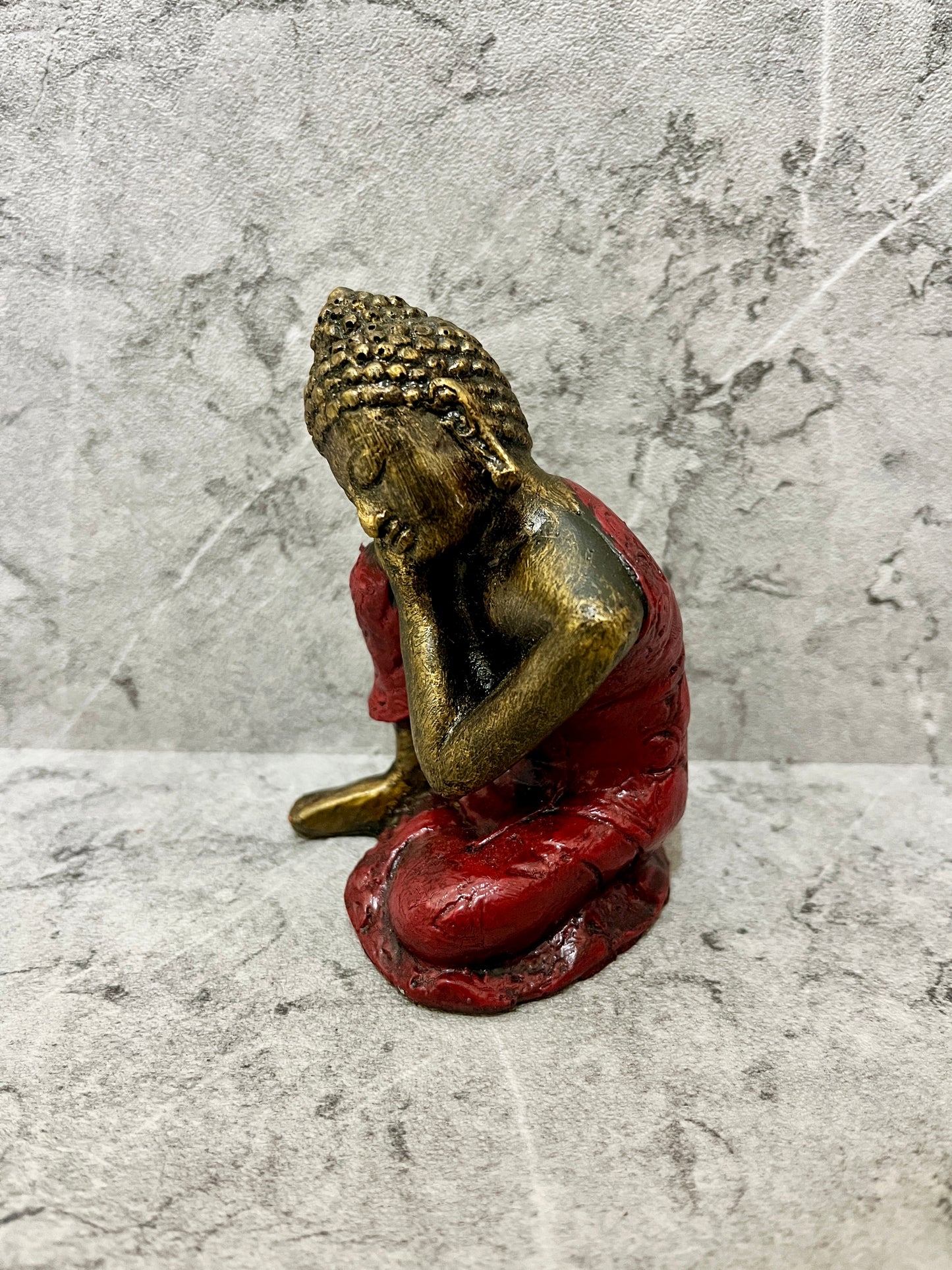 Red Robe Buddha Sculpture: Resin Meditation Figure, Peaceful Home Decor